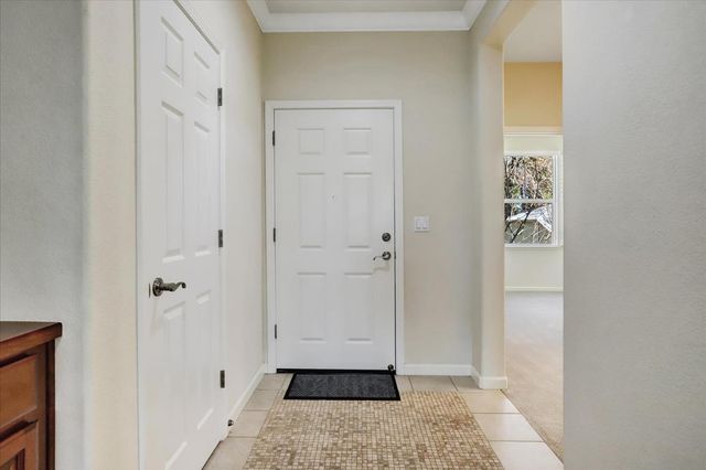 225 Mallard Dr, Grass Valley, CA 95945