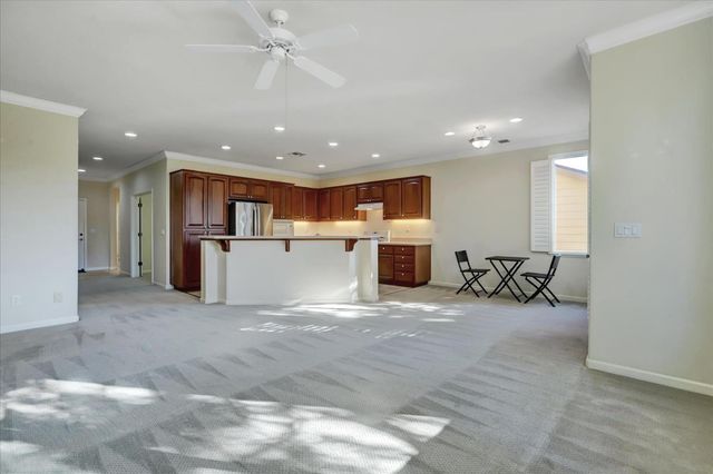 225 Mallard Dr, Grass Valley, CA 95945