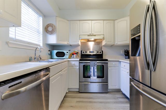 120 Luden Drive A, Summerville, SC 29483