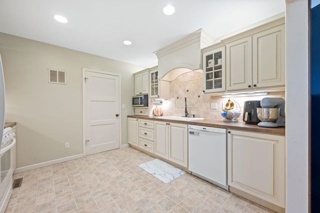 3604 W Central, Wichita, KS 67203