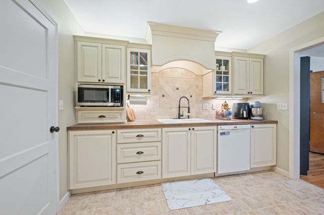 3604 W Central, Wichita, KS 67203