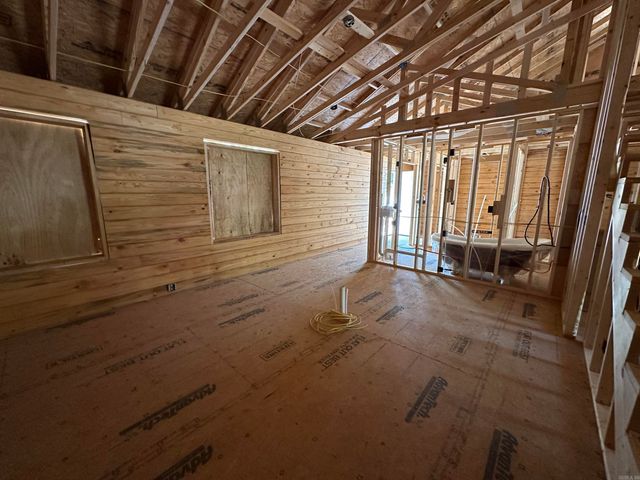 447 Griffin Rd, Hardy, AR 72542