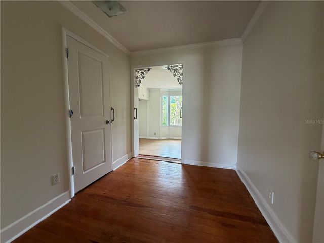 3815 W DE LEON STREET, Tampa, FL 33609
