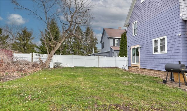 32 Grant Avenue, Geneva City, NY 14456