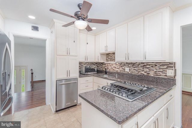 3108 BATTERSEA LN, Alexandria, VA 22309