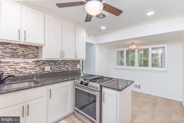 3108 BATTERSEA LN, Alexandria, VA 22309