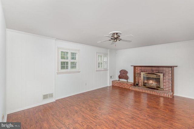 3108 BATTERSEA LN, Alexandria, VA 22309