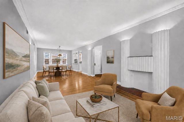 7532 York Drive 2E, Clayton, MO 63105