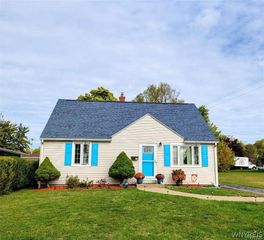 76 Sandra Drive, Cheektowaga, NY 14225