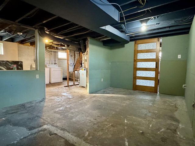 411 UNION STREET, Neenah, WI 54956
