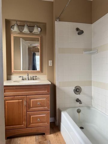 411 UNION STREET, Neenah, WI 54956