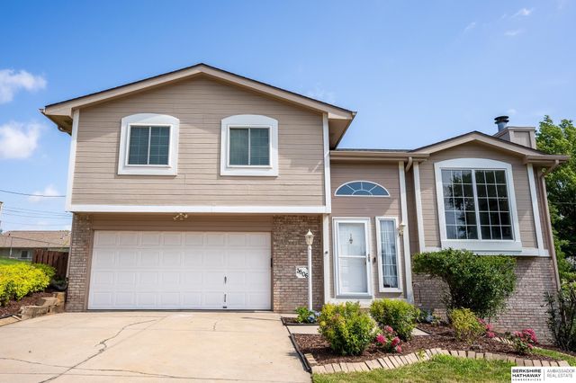 3806 Giles Road, Bellevue, NE 68147