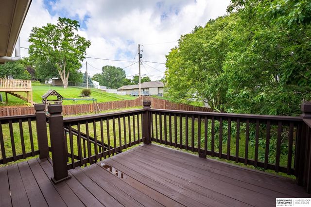 3806 Giles Road, Bellevue, NE 68147