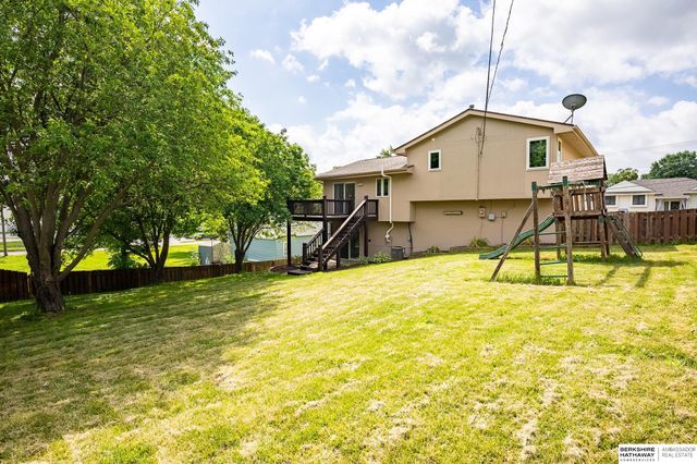 3806 Giles Road, Bellevue, NE 68147