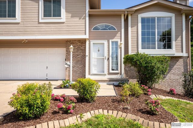3806 Giles Road, Bellevue, NE 68147