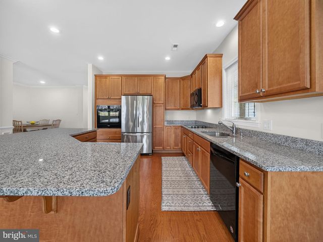 4367 COLONIAL LN, Center Valley, PA 18034