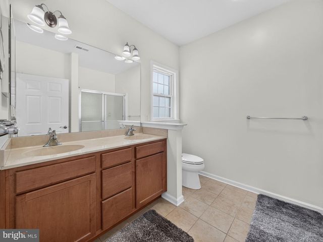 4367 COLONIAL LN, Center Valley, PA 18034