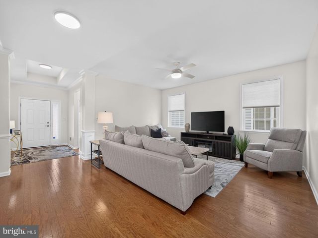 4367 COLONIAL LN, Center Valley, PA 18034