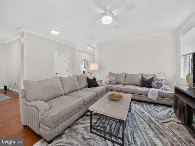 4367 COLONIAL LN, Center Valley, PA 18034