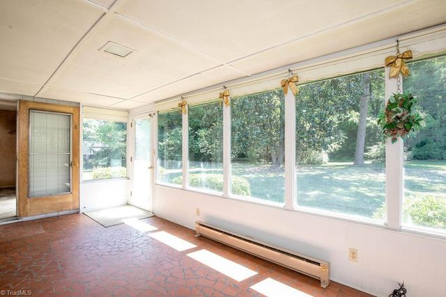 134 Maplewood Avenue, Thomasville, NC 27360