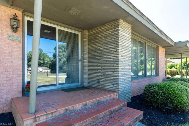 134 Maplewood Avenue, Thomasville, NC 27360