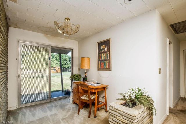 134 Maplewood Avenue, Thomasville, NC 27360