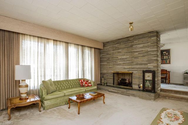 134 Maplewood Avenue, Thomasville, NC 27360