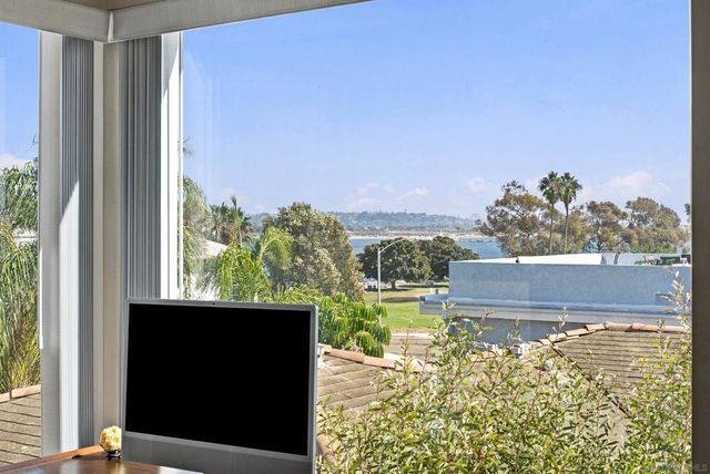 3826 Kendall St 3, San Diego, CA 92109