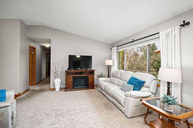 9303 Washburn Avenue N, Brooklyn Park, MN 55444