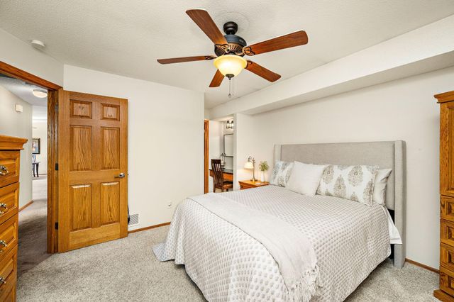 9303 Washburn Avenue N, Brooklyn Park, MN 55444