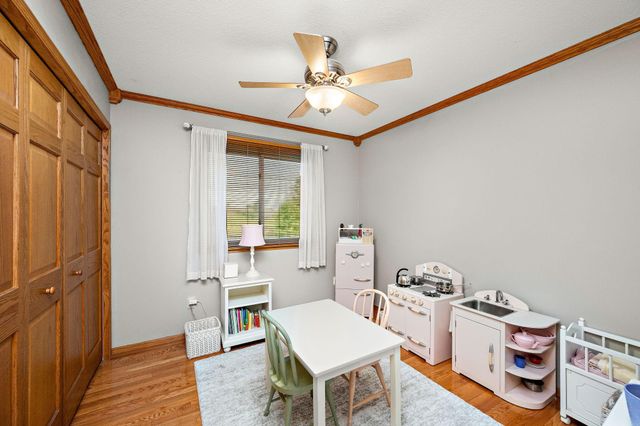 9303 Washburn Avenue N, Brooklyn Park, MN 55444