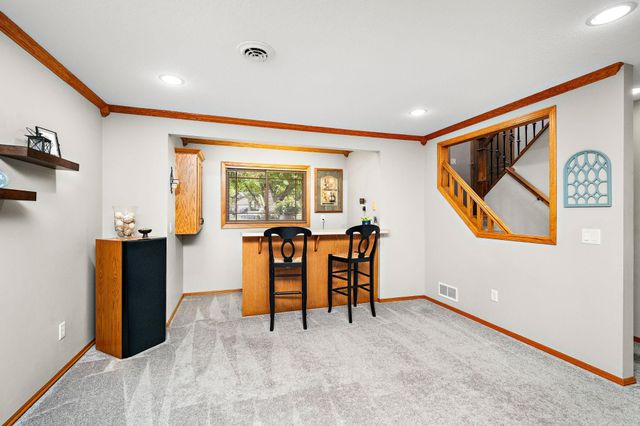 9303 Washburn Avenue N, Brooklyn Park, MN 55444