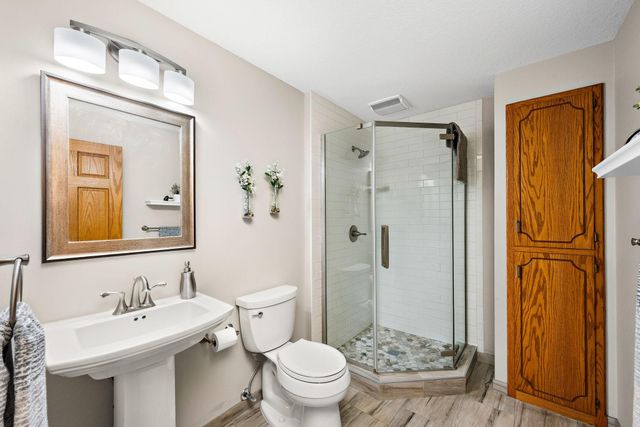 9303 Washburn Avenue N, Brooklyn Park, MN 55444
