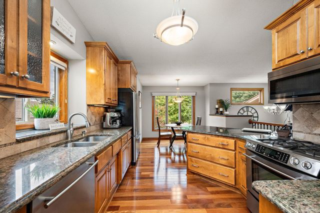9303 Washburn Avenue N, Brooklyn Park, MN 55444