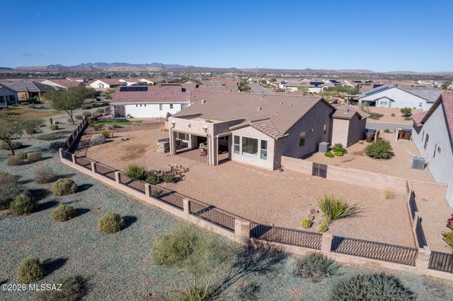 1438 E Quartzite Way, Green Valley, AZ 85614