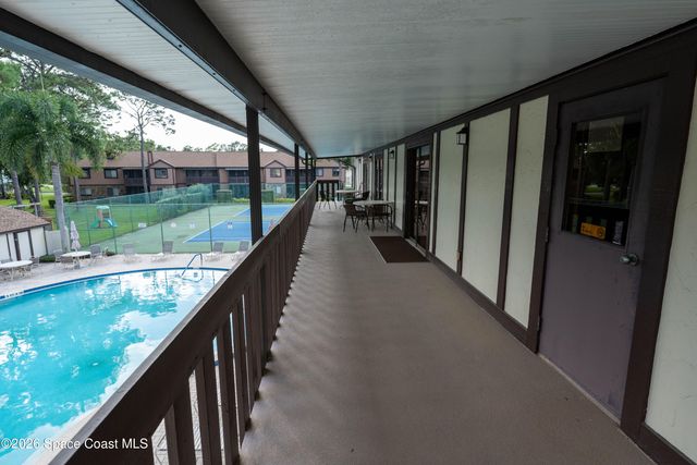 605 Saint Albans Court W 18h, Melbourne, FL 32904