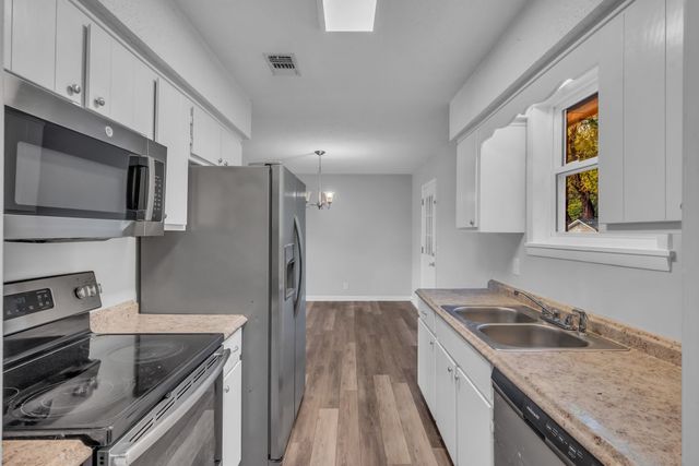 212 Trailway Cir, Nashville, TN 37207