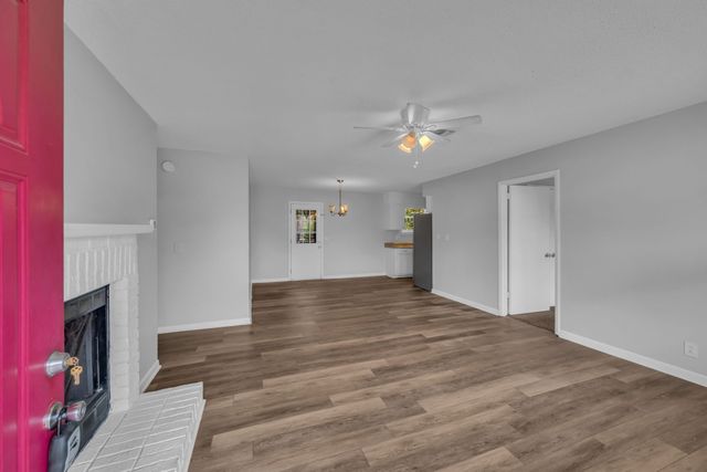 212 Trailway Cir, Nashville, TN 37207