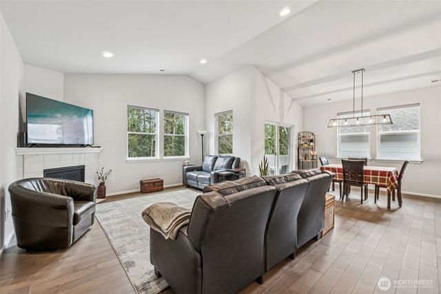 1028 Alpine View Drive, Mount Vernon, WA 98274