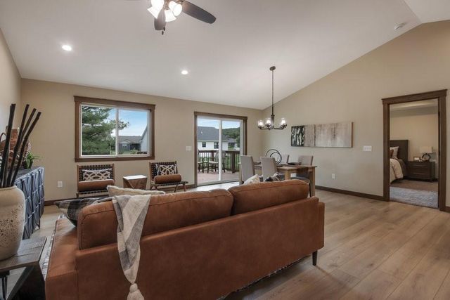 5607 Moss Trail, Eau Claire, WI 54701