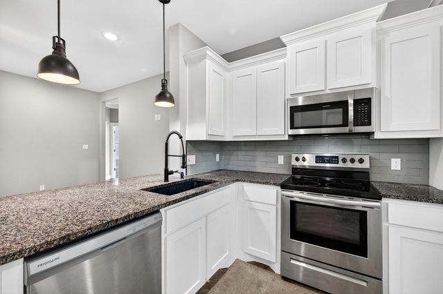 1501 S 7th Avenue, Denison, TX 75020