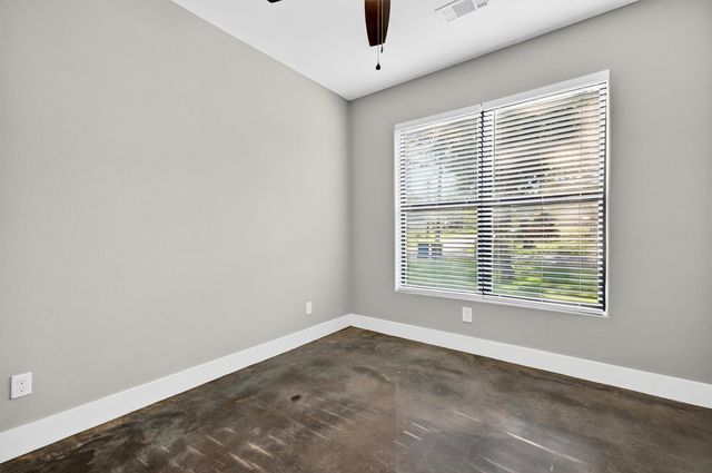 1501 S 7th Avenue, Denison, TX 75020