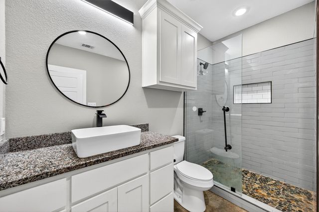 1501 S 7th Avenue, Denison, TX 75020