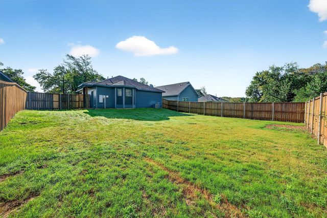 1501 S 7th Avenue, Denison, TX 75020
