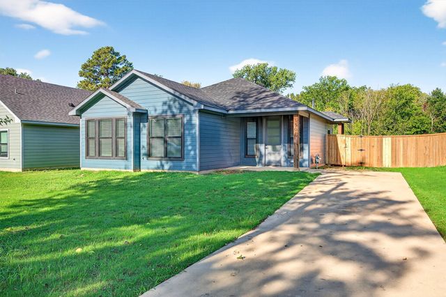 1501 S 7th Avenue, Denison, TX 75020