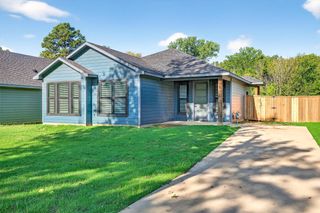1501 S 7th Avenue, Denison, TX 75020