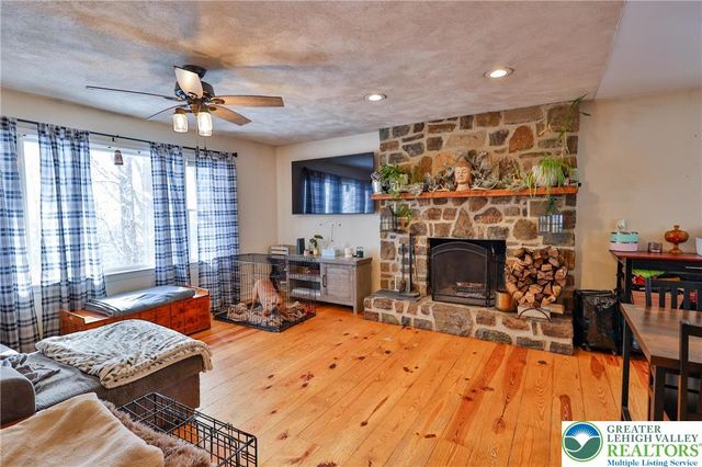 370 Gaffney Hill Road, Williams Twp, PA 18042