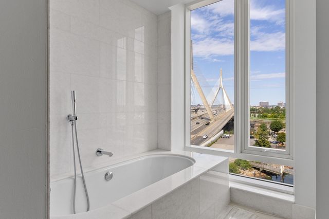 100 Lovejoy Wharf PH2D, Boston, MA 02114