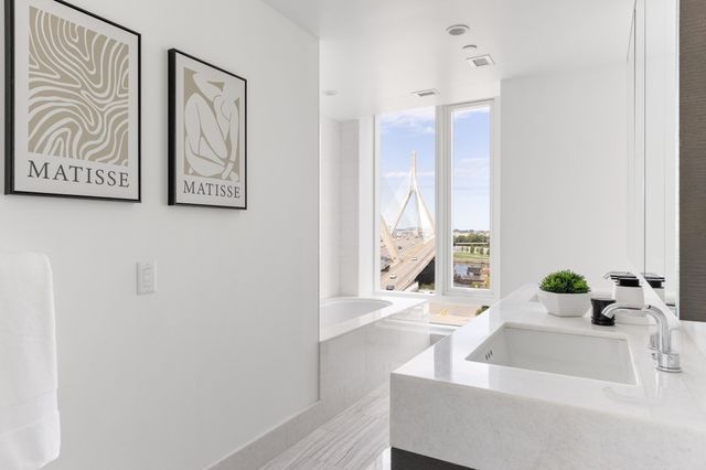 100 Lovejoy Wharf PH2D, Boston, MA 02114
