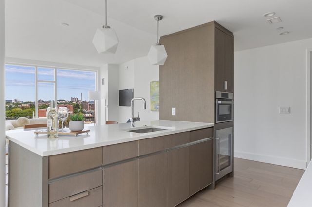100 Lovejoy Wharf PH2D, Boston, MA 02114